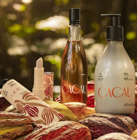 De la rica biodiversidad de la Amazonía para el mundo, Natura Ekos transforma ingredientes naturales en cosméticos innovadores, uniendo ciencia y sostenibilidad en productos que encantan y preservan la selva brasileña.