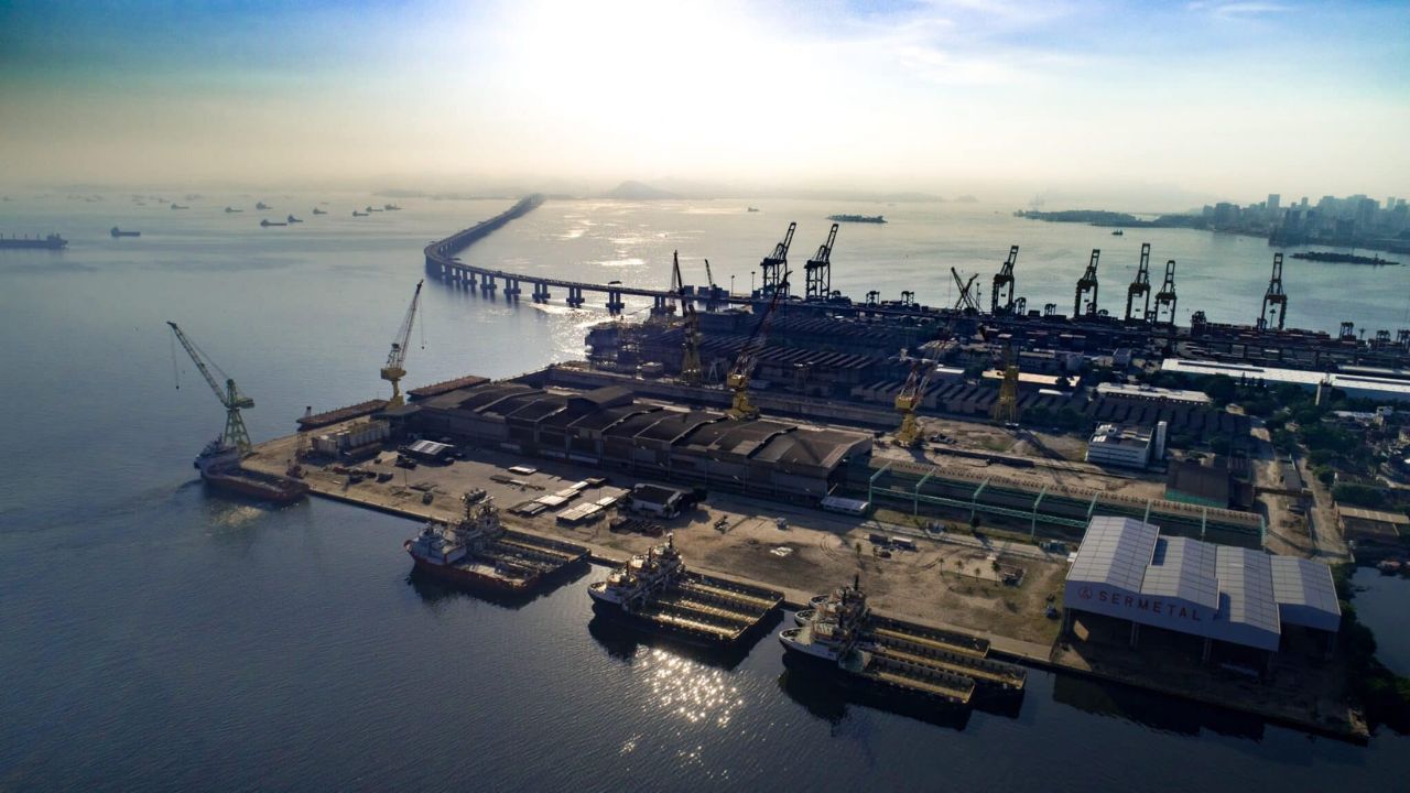 Wilson Sons adota energia renovável em base offshore no Rio, elimina 22 toneladas de CO₂ por ano e reforça eficiência e compromisso ambiental. Fonte: Wilson Sons