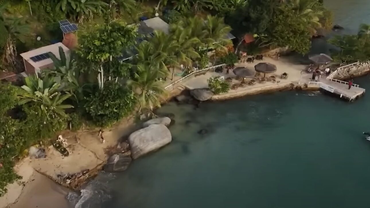 Subasta de playas, islas y montañas en Paraty moviliza a residentes y amenaza patrimonio mundial, cultura caiçara y protección ambiental.
