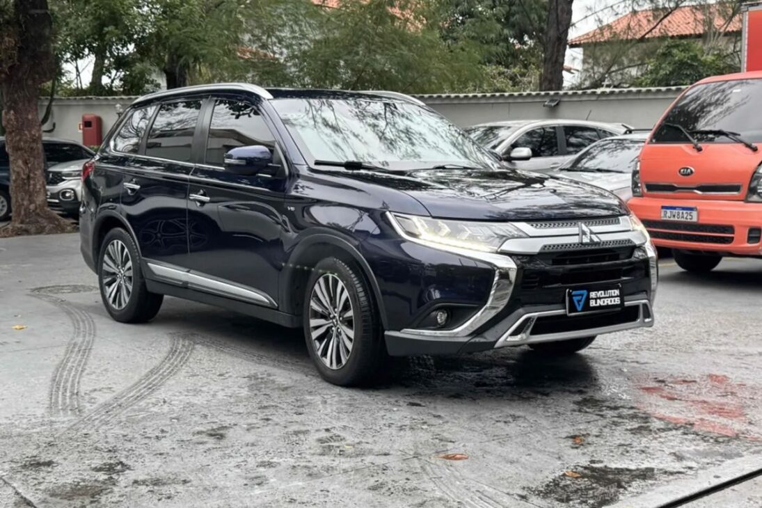 5 carros de luxo baratos e que surpreendem por serem fáceis de manter