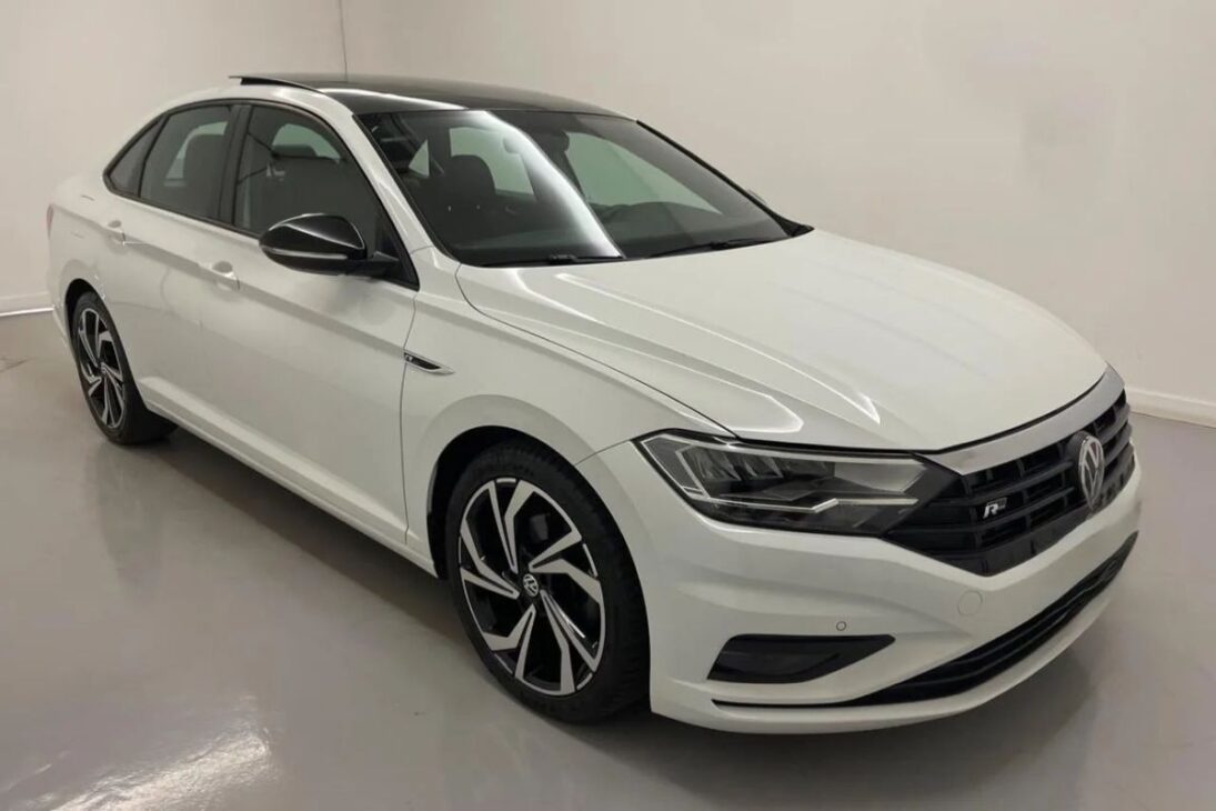 5 carros turbo 'excelentes' com desempenho de esportivo por preço de usado comum