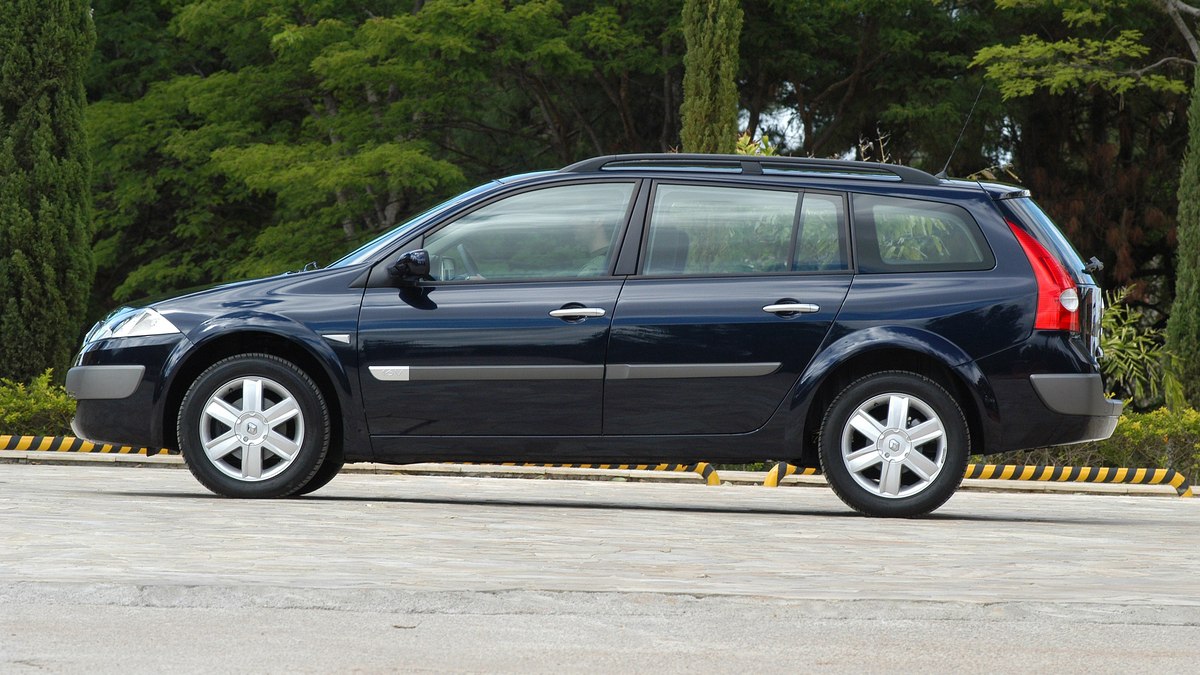 5 peruas usadas com muito porta-malas e custo de manutenção baixo em 2025 até R$ 50 mil