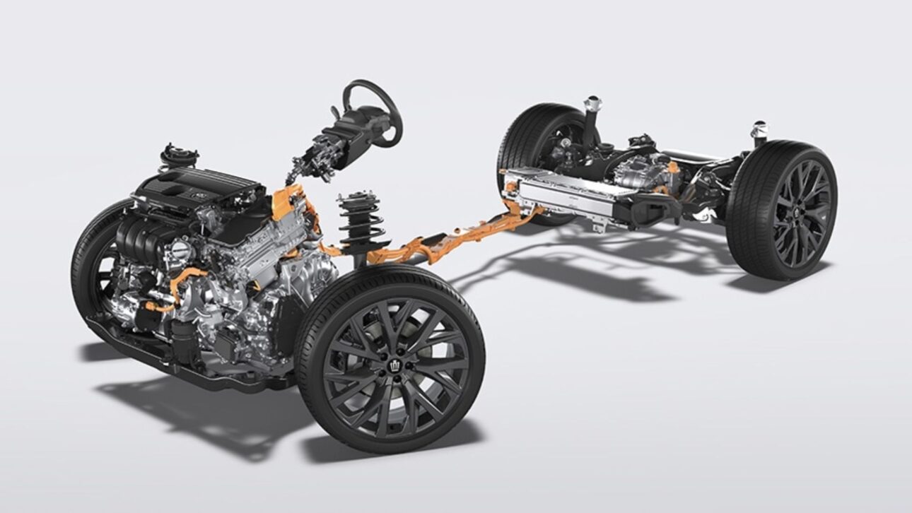 Modelo oferece motorização híbrida plug-in de mais de 300 cv, combinando desempenho e economia no segmento premium. (Imagem: divulgação)

