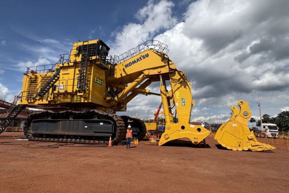 Excavadora Komatsu PC8000 consume más diésel en 1 hora que un camión de carga en un día entero