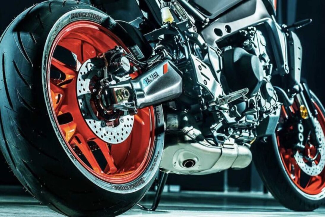 La Yamaha MT-09 ABS 2021 Hace Hasta 19 Km/l, Con Motor De 847cc Y 115 Caballos, Y Atinge La Velocidad Máxima De 230 Km/h