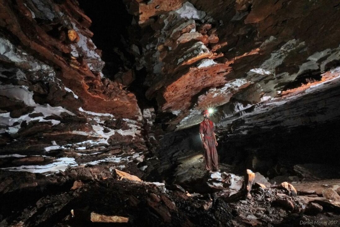 La cueva más profunda de Brasil con 481 metros de profundidad y un desarrollo de 4.710 metros.