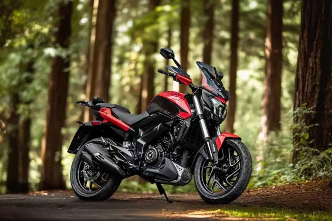 La nueva Bajaj Dominar 400 hace hasta 28 km/l, con motor de 373cc y 40 caballos, y alcanza la velocidad máxima de 172 km/h