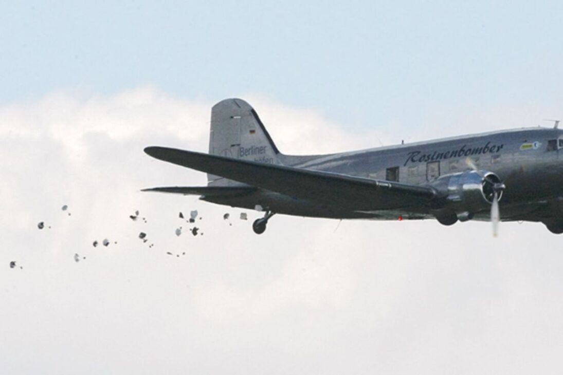 El Puente Que Salvó Una Ciudad: La Imposible Logística Del Puente Aéreo De Berlín