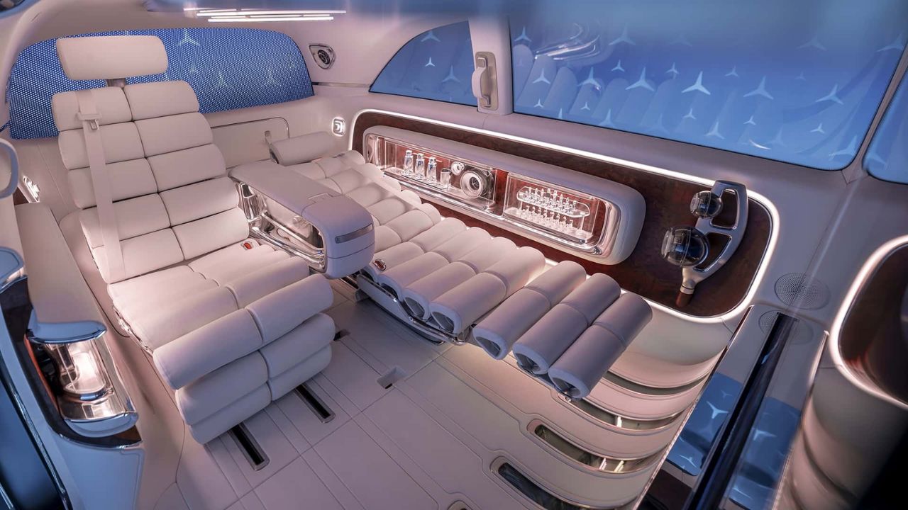 A próxima fronteira do luxo Mercedes-Benz é um interior que sente e se adapta a você, confira a nova tecnologia