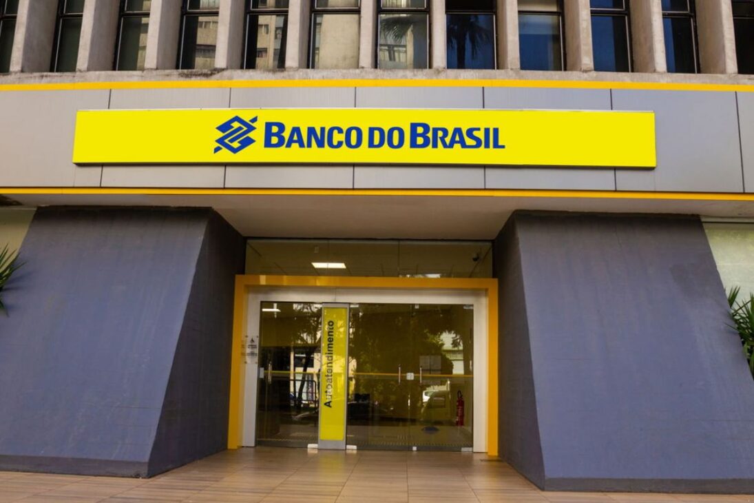 Bolsa recua, Banco do Brasil desvaloriza e inflação preocupa após fala de Trump