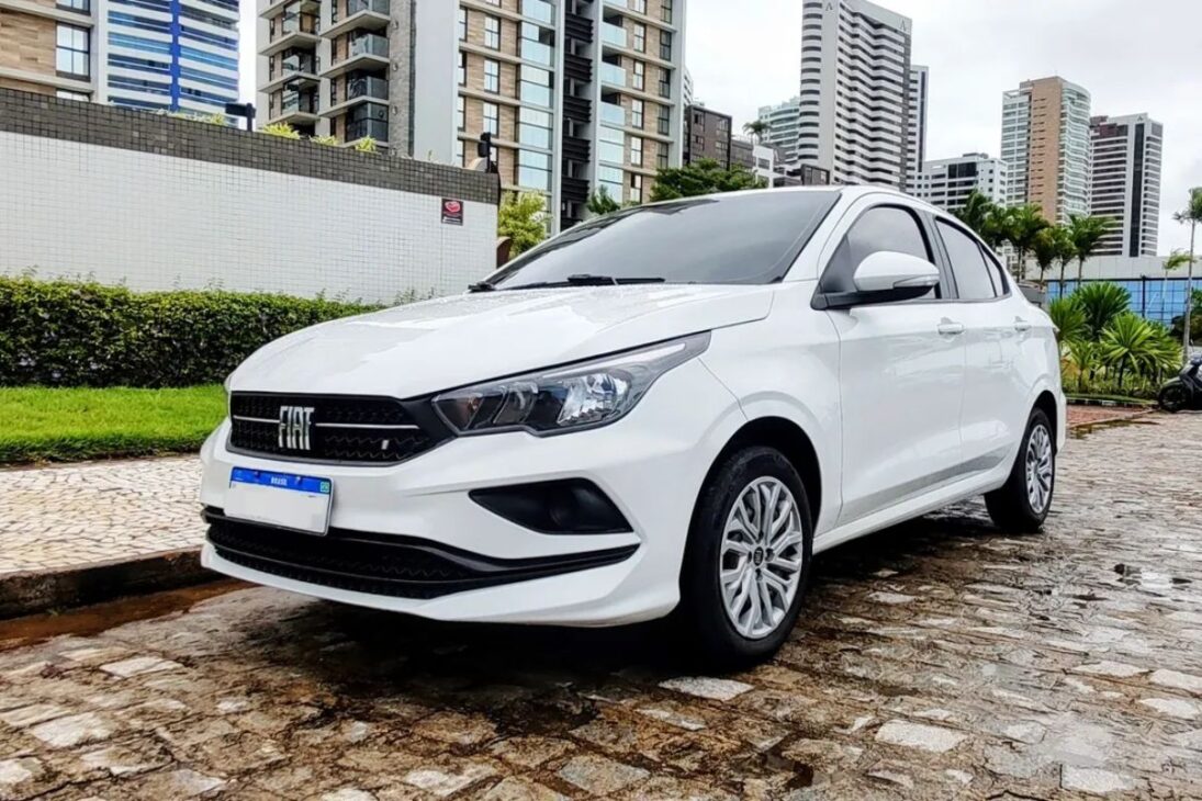 Coches para el día a día con maletero grande, economía y mecánica confiable por hasta R$ 58 mil