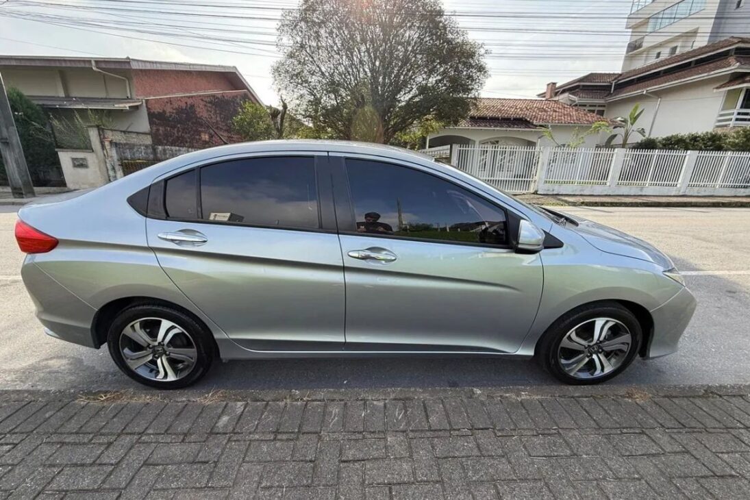 Coches para circular todo el día 'sin dolor de cabeza': económicos, confiables y baratos de mantener