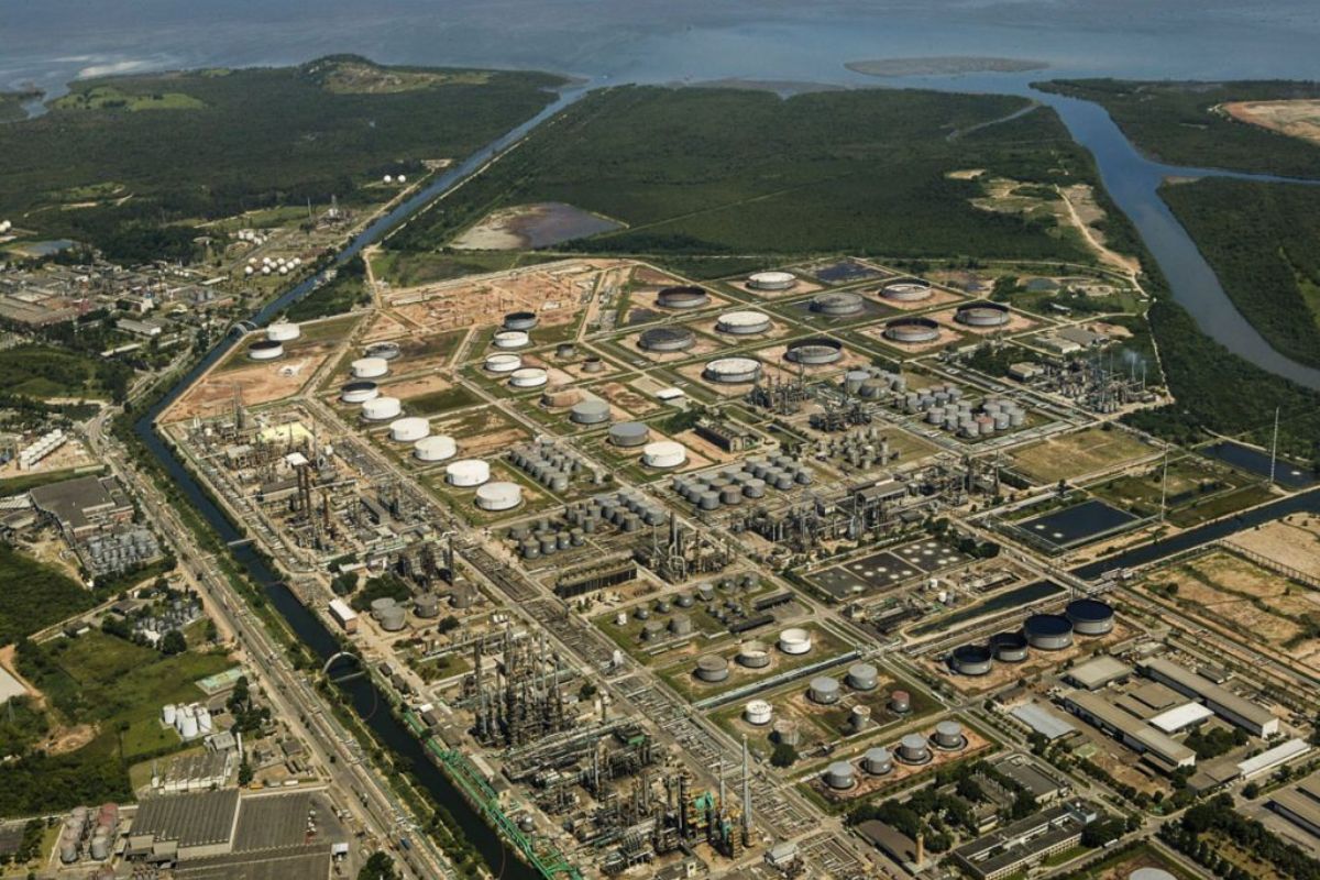 A Maior Refinaria de Petróleo do Brasil: A História da Replan, o Gigante de Paulínia que Move o País