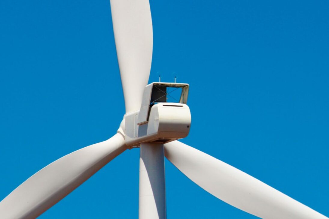 Con turbina flotante récord, China envía un mensaje claro: somos líderes en energía limpia