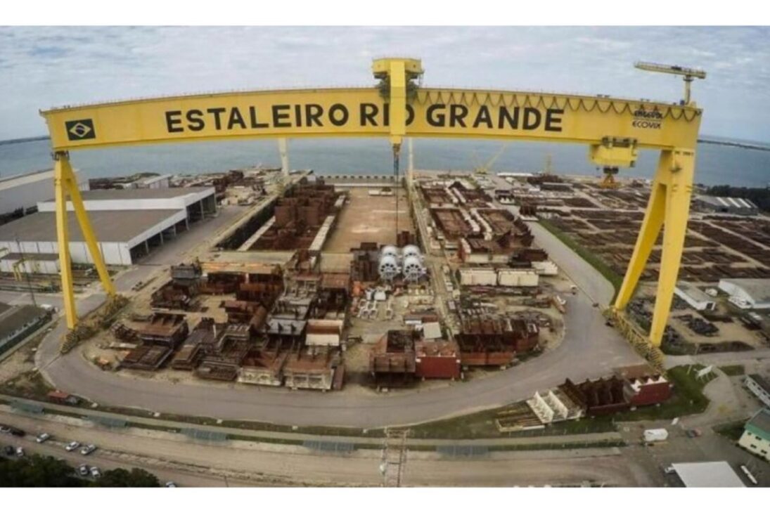 Este dique seco brasileño tiene 350 metros, una grúa de 600 toneladas y ya ha empleado a 24 mil personas