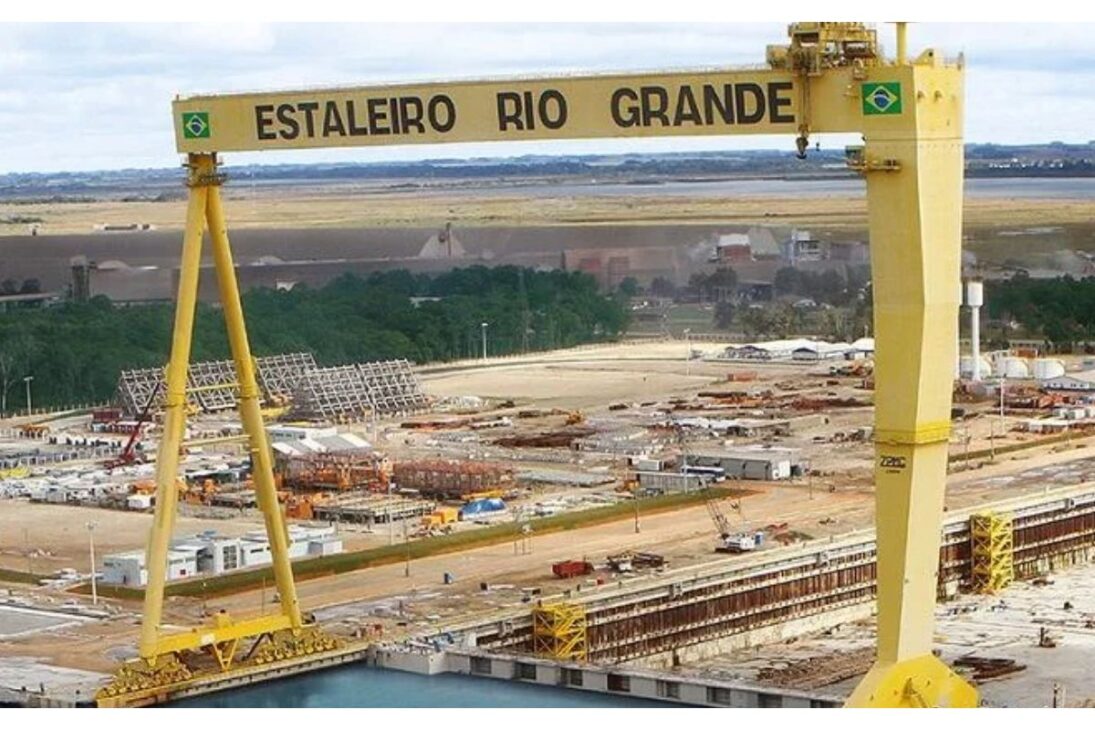 Este dique seco brasileño tiene 350 metros, una grúa de 600 toneladas y ya ha empleado a 24 mil personas