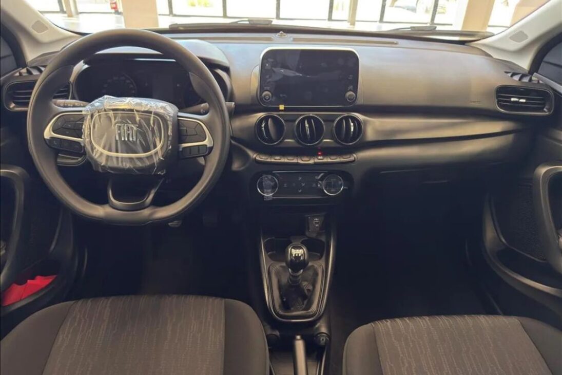 Fiat Argo 2026 sigue como opción de entrada con motor 1.0 y transmisión manual por R$ 86.990