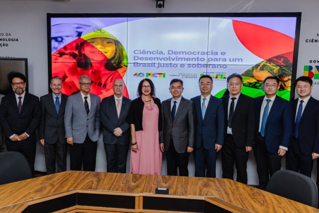 Histórico: Brasil y China anuncian CBERS-5, el primer satélite geoestacionario brasileño