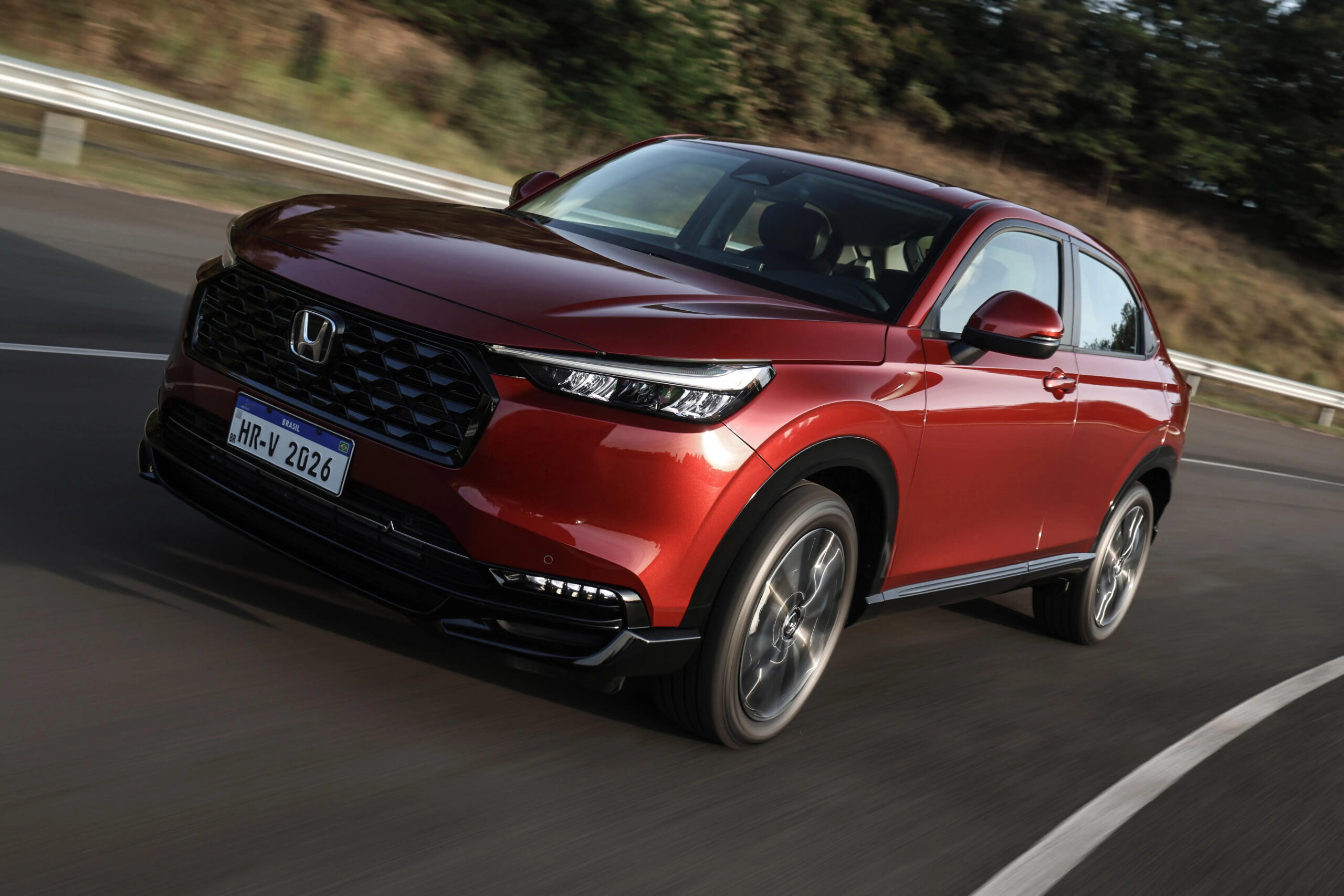 A Nova versão do SUV da Honda chega ao Brasil , para a surpresa de muitos, o Honda HR-V 2026 mudou pouco em sua essência.