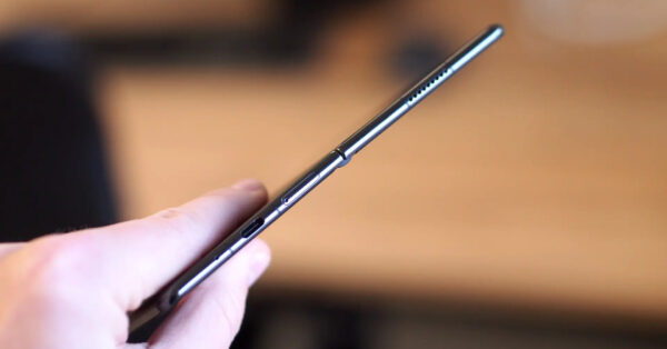 O celular dobrável que parece ficção científica: tela de 7,92", peso de apenas 231g e Snapdragon 8 Gen 2 — Honor Magic V2 que custa R$ 10.956