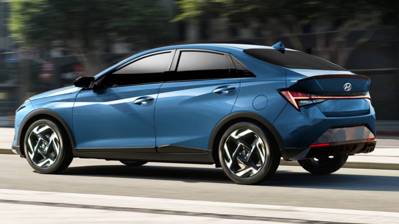 Nuevo Hyundai HB20 2027 trae motor turbo, más espacio interno y diseño del i20 para desafiar Fiat Argo y VW Polo en el segmento de los hatches.