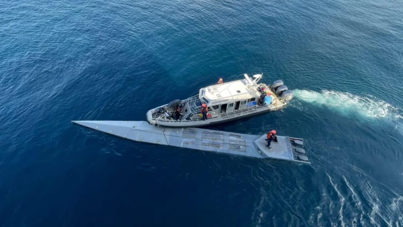 Submarino no tripulado con antena Starlink es incautado en Colombia y revela avance tecnológico del tráfico internacional. Saiba más.