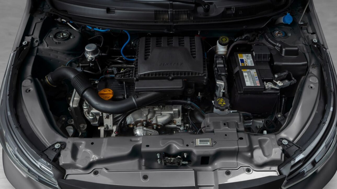 El Fiat Cronos 2026 Trae Nuevo Visual, Faros de LED, Central Multimática Sin Hilos, Motores Económicos y Precio Competitivo como Sedán Más Barato.