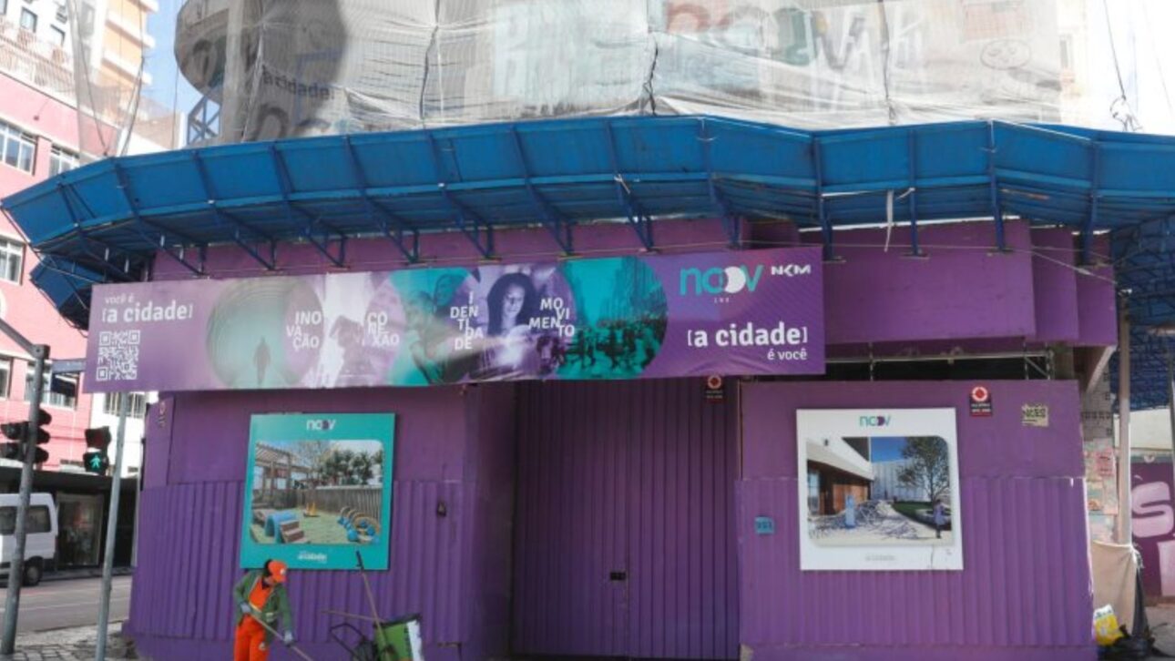 Edificio abandonado en Curitiba tiene obras retomadas tras 26 años y será transformado en residencial innovador en el centro de la ciudad. (Imagen: Foto: Átila Alberti / Tribuna do Paraná)