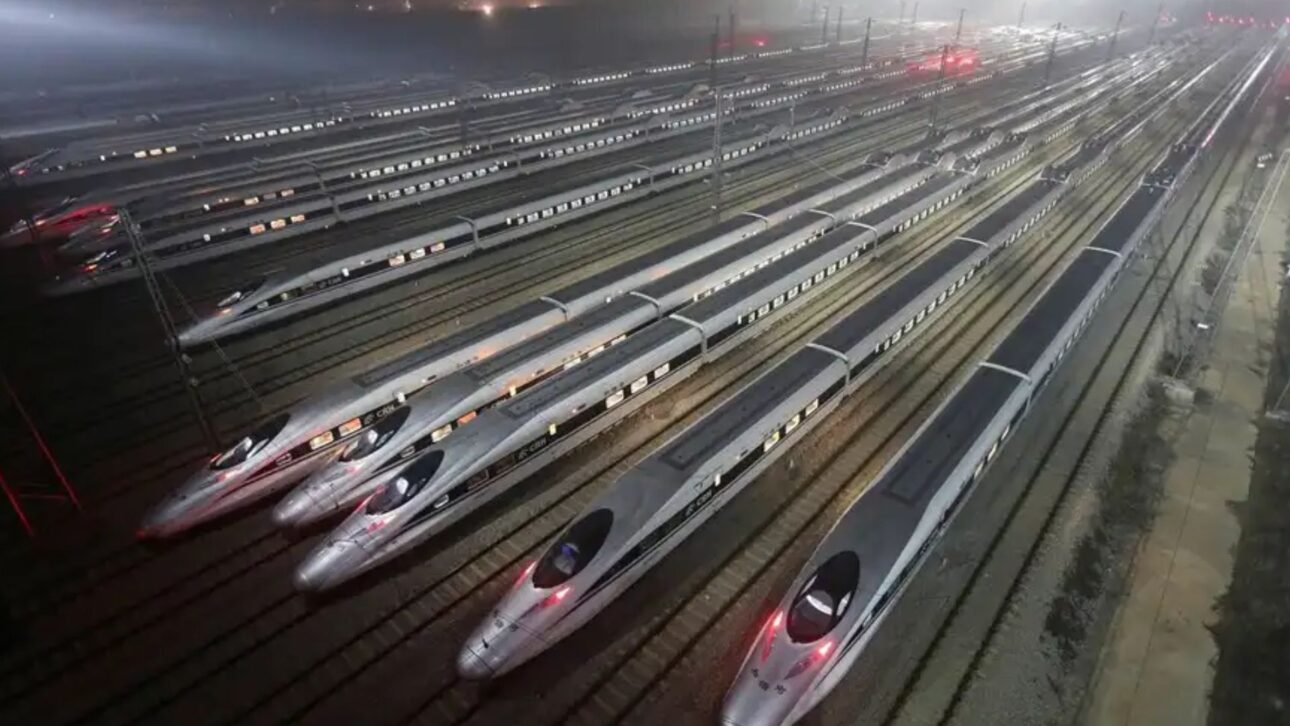 Conjunto de tren-bala en acción en China