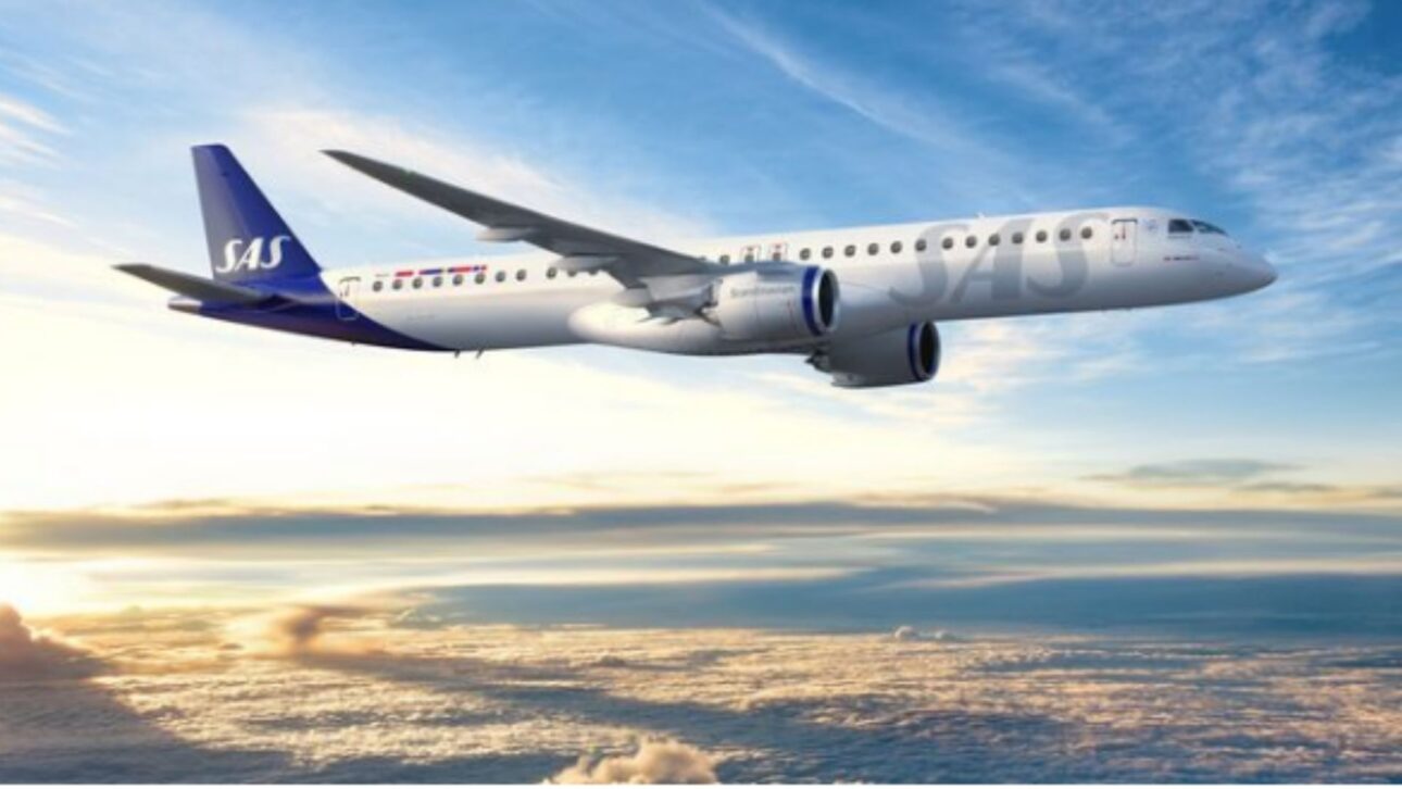 Embraer cierra venta billionaria de 45 jets E195-E2 movidos a combustible sostenible para Scandinavian Airlines, marcando la mayor venta de la década.