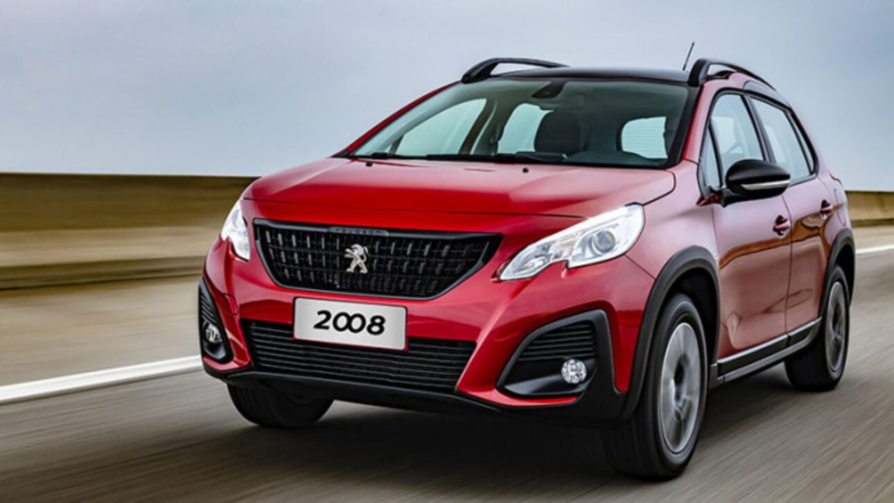 Coches automáticos hasta 50 mil: Peugeot 2008 - Con visual moderno y buen paquete de equipamiento, el Peugeot 2008 automático ofrece estilo y practicidad por un precio accesible. (Imagen: divulgación)