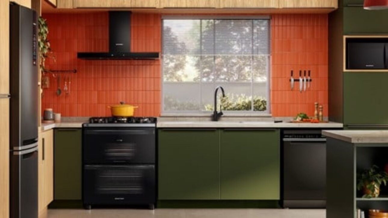 Brastemp lanza horno y microondas con tecnología Air Fryer incorporada, preparación hasta 4x más rápida y hasta 50 recetas listas. Descubre las novedades.