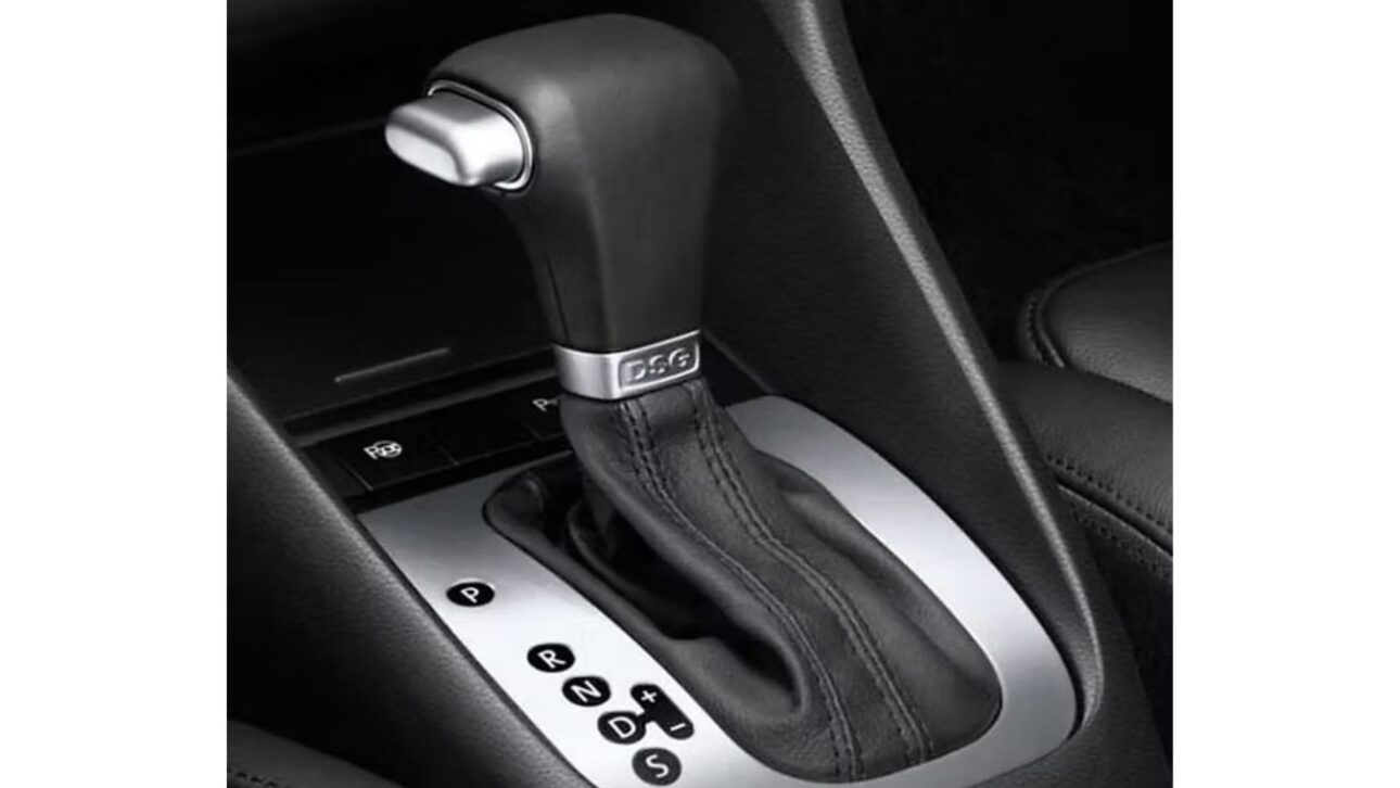 La transmisión DSG de 7 marchas presenta fallas graves en Golf, Audi A3 y Audi A1 usados. La reparación puede superar R$ 30 mil.