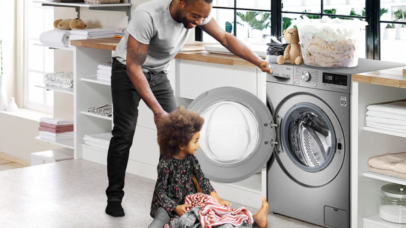 Vea los 5 consejos esenciales antes de comprar una lava y seca. Sepa cómo elegir el modelo ideal y evitar errores que pueden costar caro.