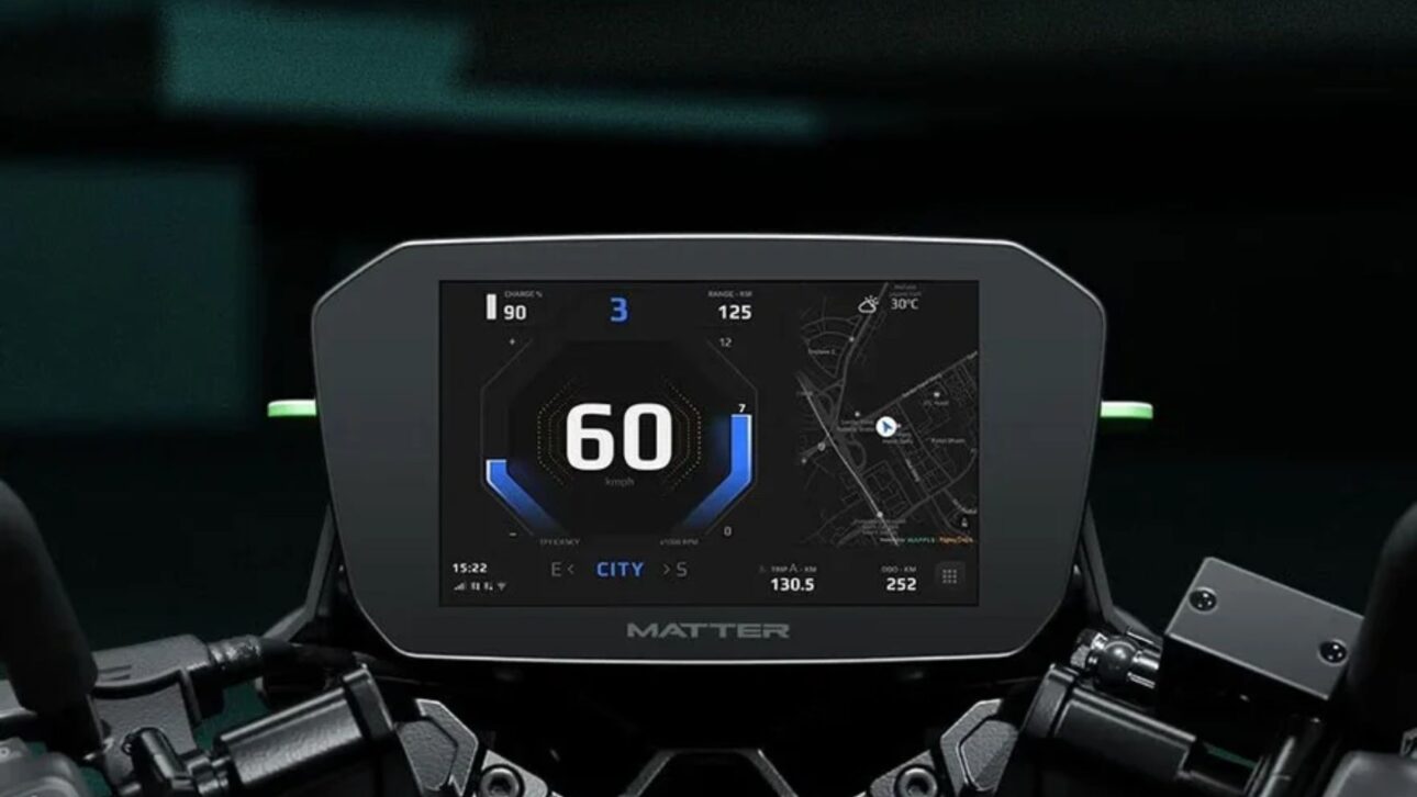 Conozca la Matter Aera, primera moto eléctrica con cambio manual, 125 km de autonomía y tecnología inédita que puede llegar a Brasil en 2025.