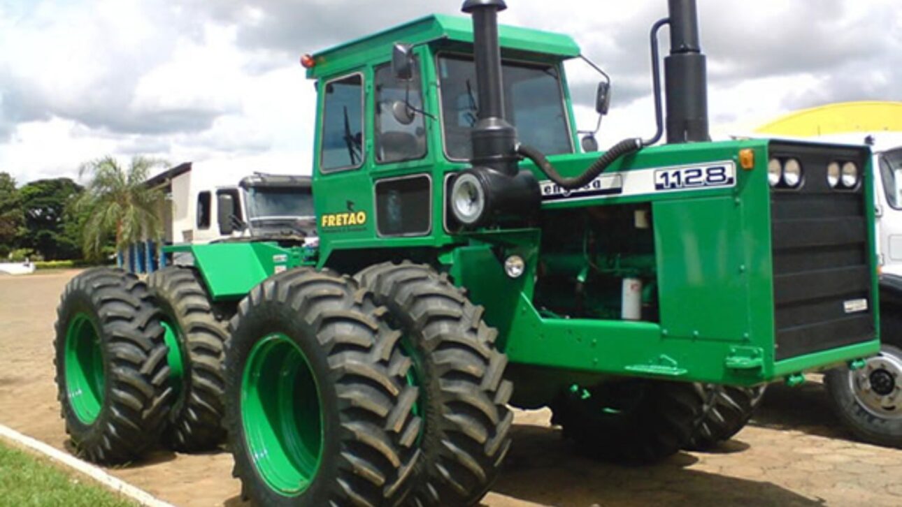 El ENGESA 1128 marcó la agricultura brasileña en los años 70 con potencia, tracción 4x4 y cabina climatizada. Descubre por qué este tractor es legendario.