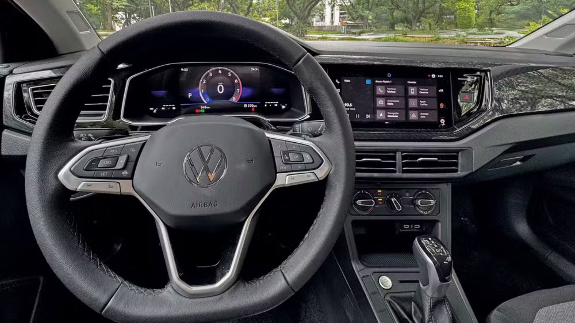 Volkswagen Polo 2026 chega ao Brasil com motor turbo, painel digital e desconto de IPI em dobro. Confira versões, preços e consumo atualizado. (Imagem: autoesporte)