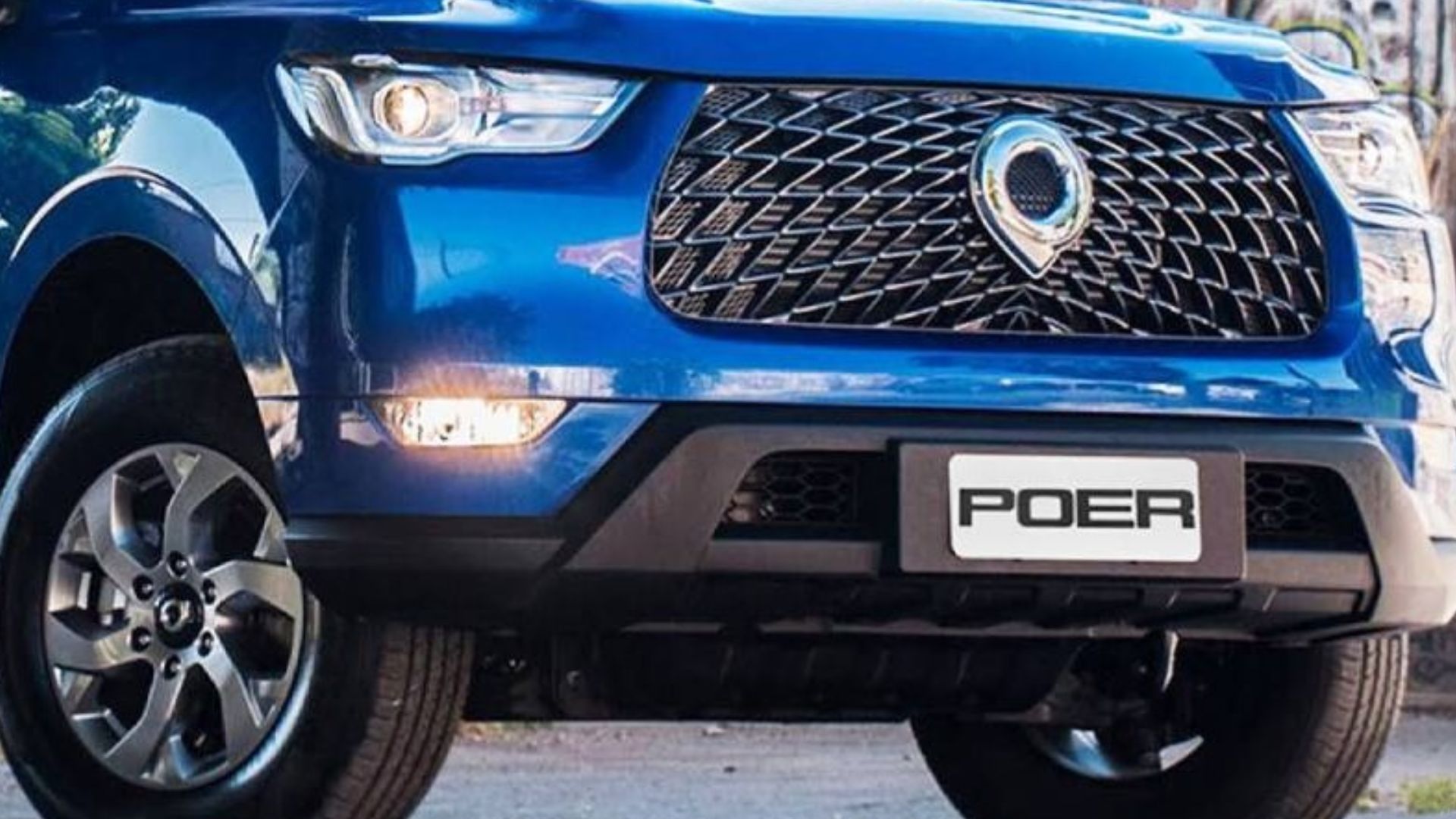 GWM Poer P30 estreia no Brasil com motor 2.4 turbodiesel, câmbio de 9 marchas e diferenciais frente a Hilux e Ranger.