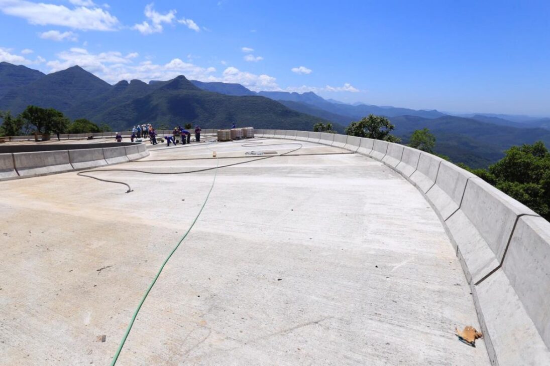 Mega obra na BR-285 'ganha vida': construcción histórica en La Sierra De Rocinha Avanza Y Cambia La Realidad De La Región Sur