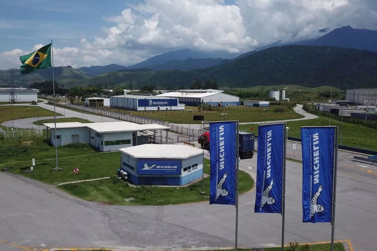 Michelin fecha a fábrica no Brasil e chora por "concorrência desleal"