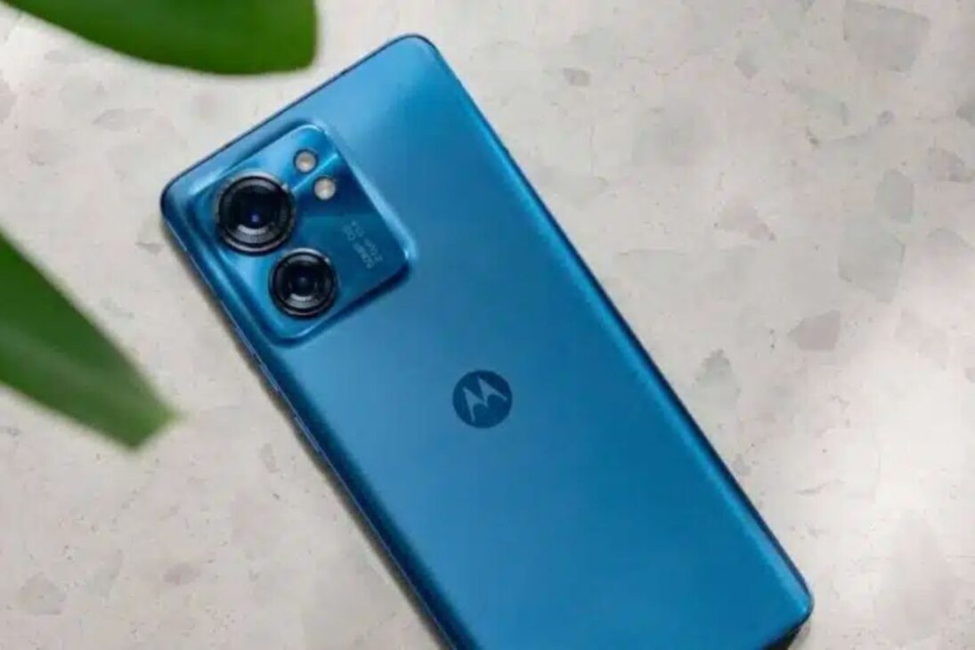 Moto G15 llega con pantalla HD+, batería de 5.000 mAh y precio por debajo de R$ 1.000