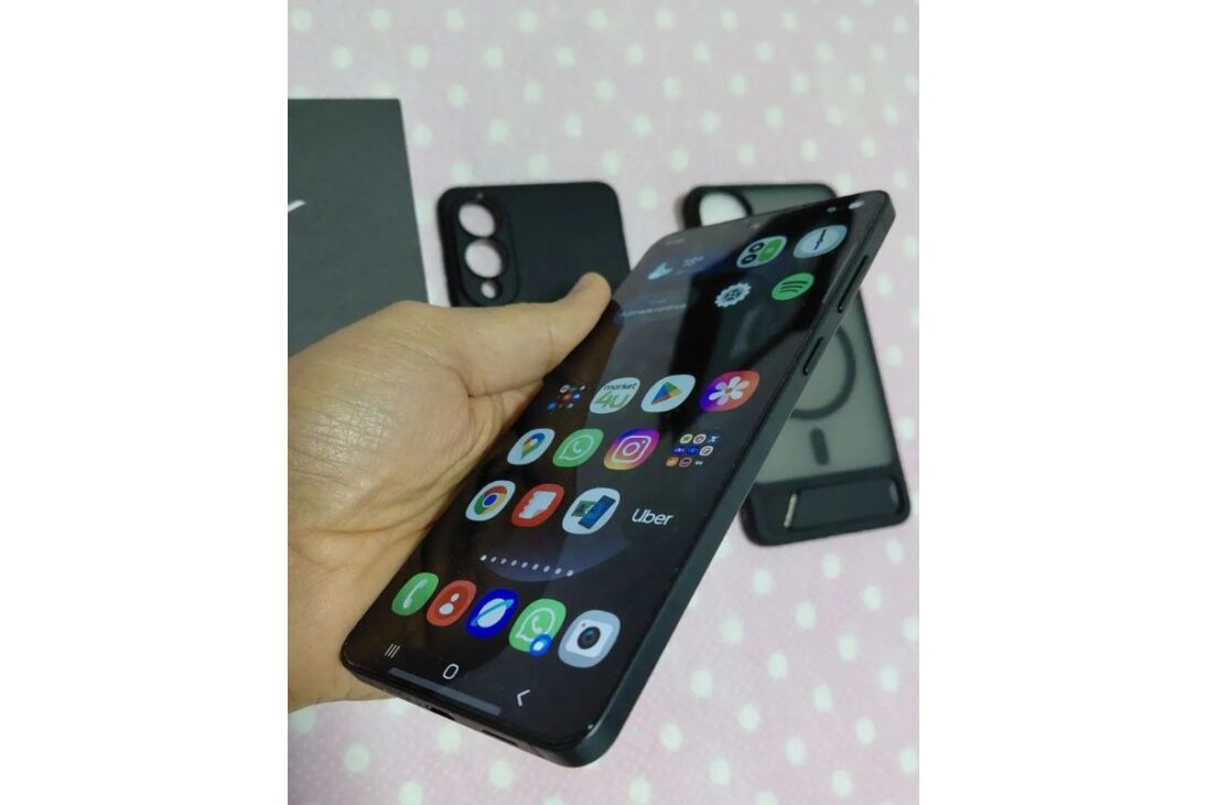 Nuevo Galaxy S25 Edge tiene cuerpo en titanio, cámara de 200 MP y llama la atención por el diseño