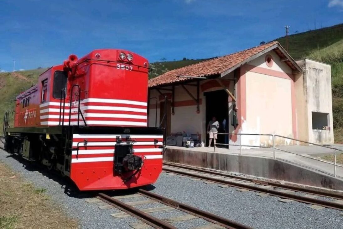 El nuevo tren turístico que conecta SP a Minas recorre vías de 1884, ya fue utilizado por Dom Pedro II, cruza el Valle del Paraíba y rescata un viaje histórico por la Sierra de Mantiqueira
