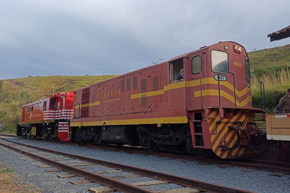 El nuevo tren turístico que conecta SP a Minas recorre vías de 1884, ya fue utilizado por Dom Pedro II, cruza el Valle del Paraíba y rescata un viaje histórico por la Sierra de Mantiqueira