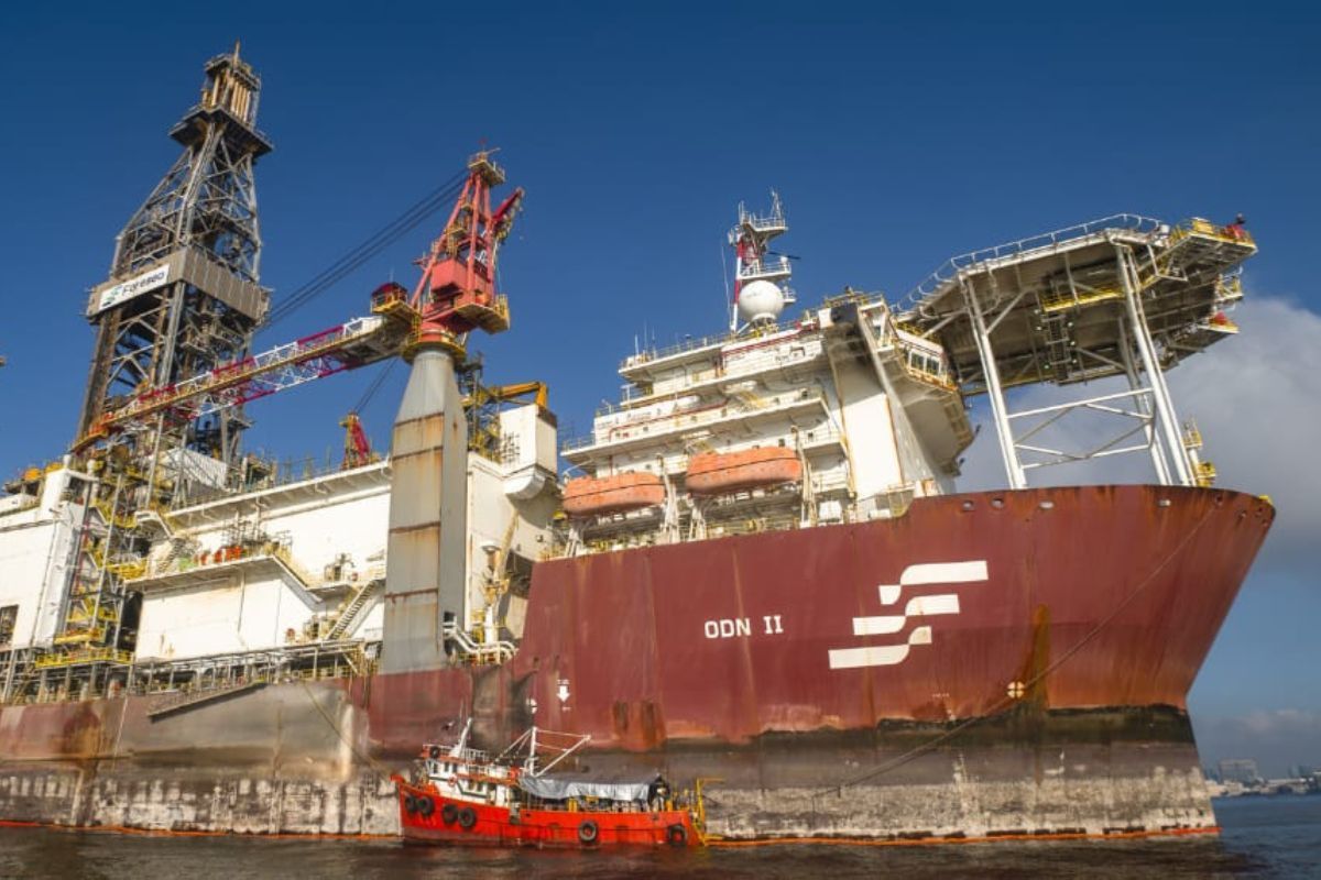 Licença emperrada há um mês faz Petrobras gastar mais de R$ 120 milhões com sonda parada