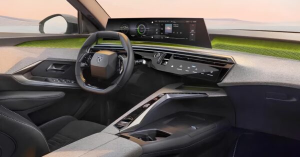 Novo SUV de 7 lugares da Stellantis chega ao mercado automotivo com dois motores, 325 cavalos e quatro modos de condução