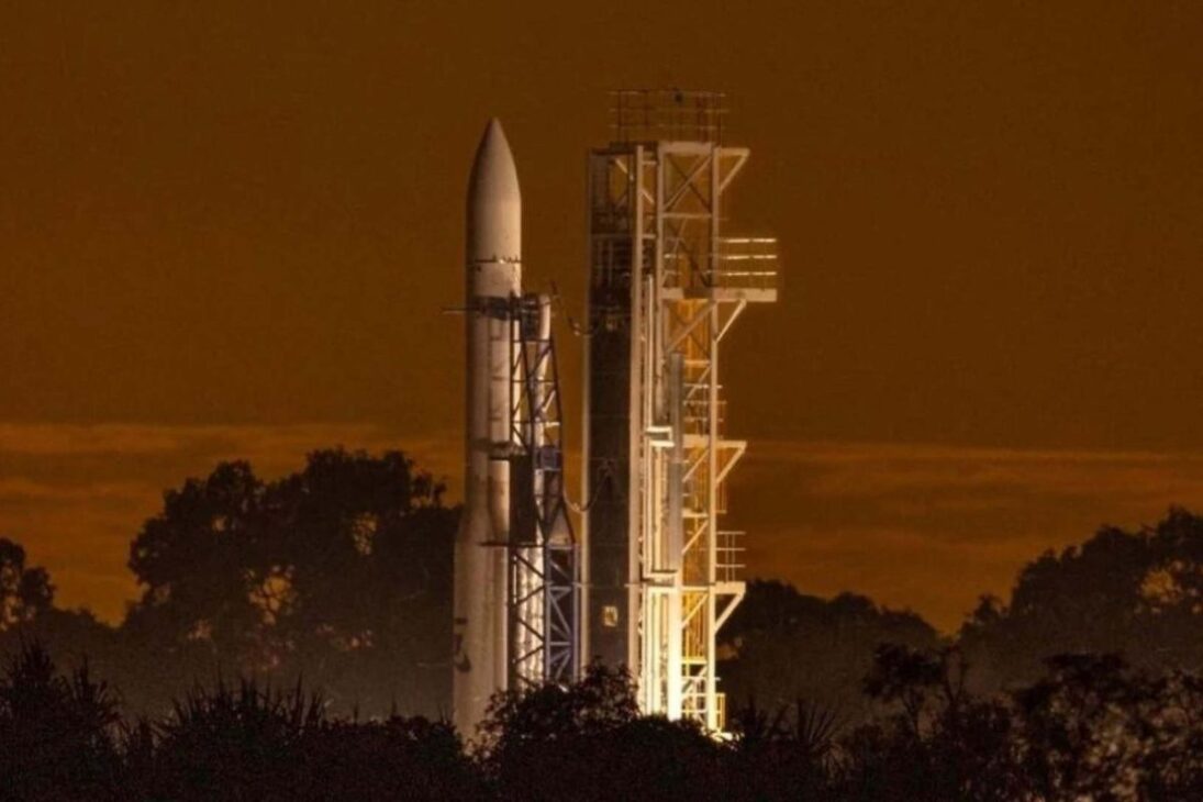 El primer cohete de Australia cae segundos después de despegar y despierta un debate sobre una nueva carrera espacial