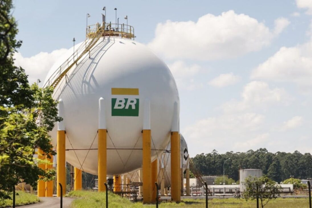 'Quien paga el pato es el consumidor': la exigencia de Lula sobre el precio en los puestos de gasolina