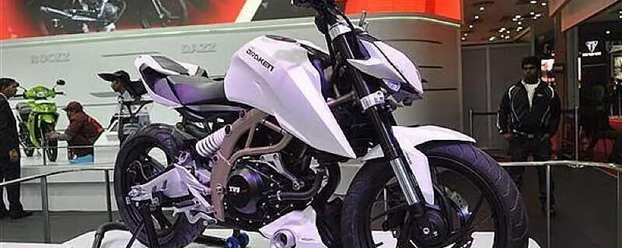 TVS Apache RTR 310 desembarca no mercado com cinco modos de condução, painel TFT de 5 polegadas, motor de 300cc fazendo 31 km/l e eletrônica de moto premium
