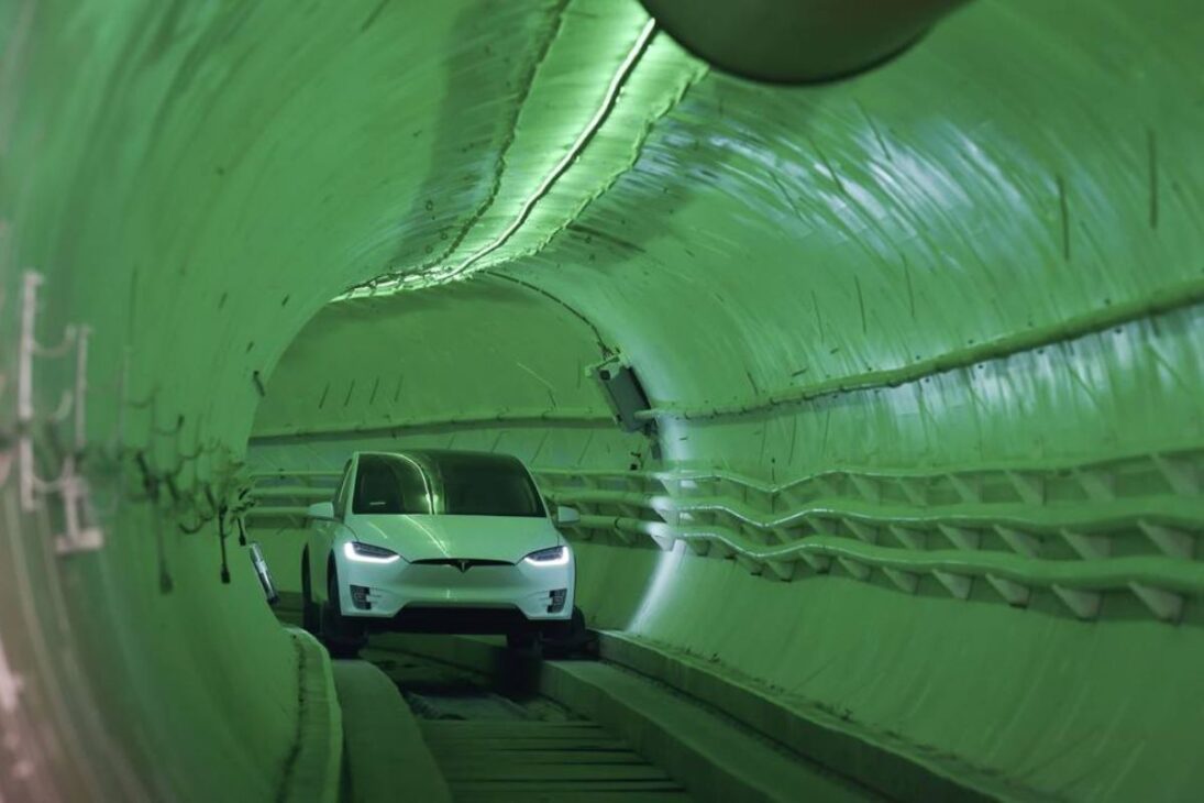 Tesla: más una ciudad de EE. UU. tendrá red de carreteras subterráneas para coches eléctricos de Elon Musk